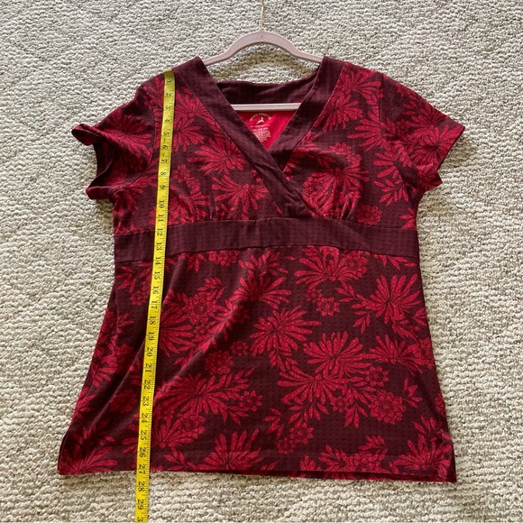5/$15 White Stag Red Floral & Print Top XXL (2X/20) - Picture 4 of 5